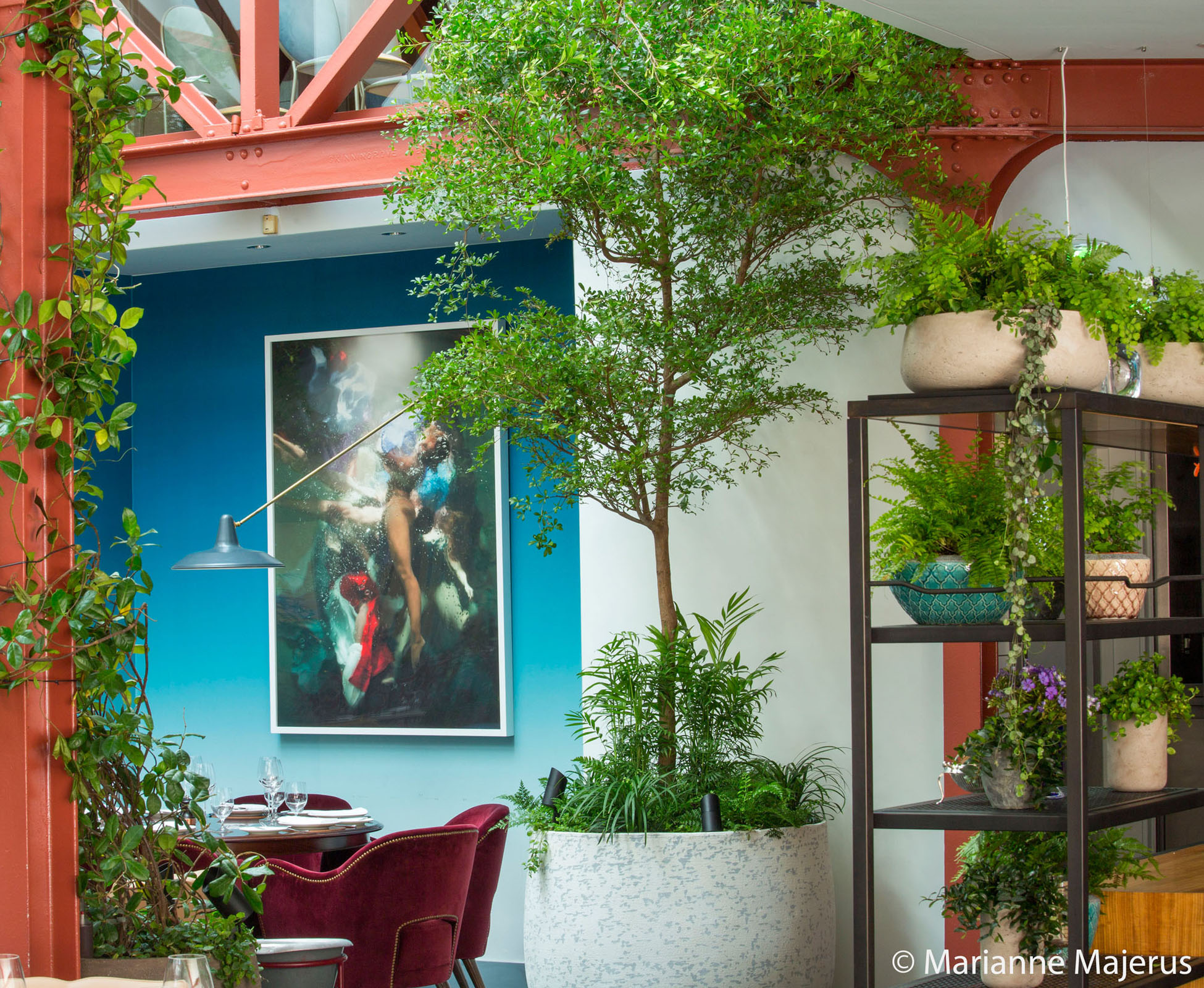 The planters from Urbis are major features to enjoy whilst visiting Bluebird Restaurant in Chelsea.